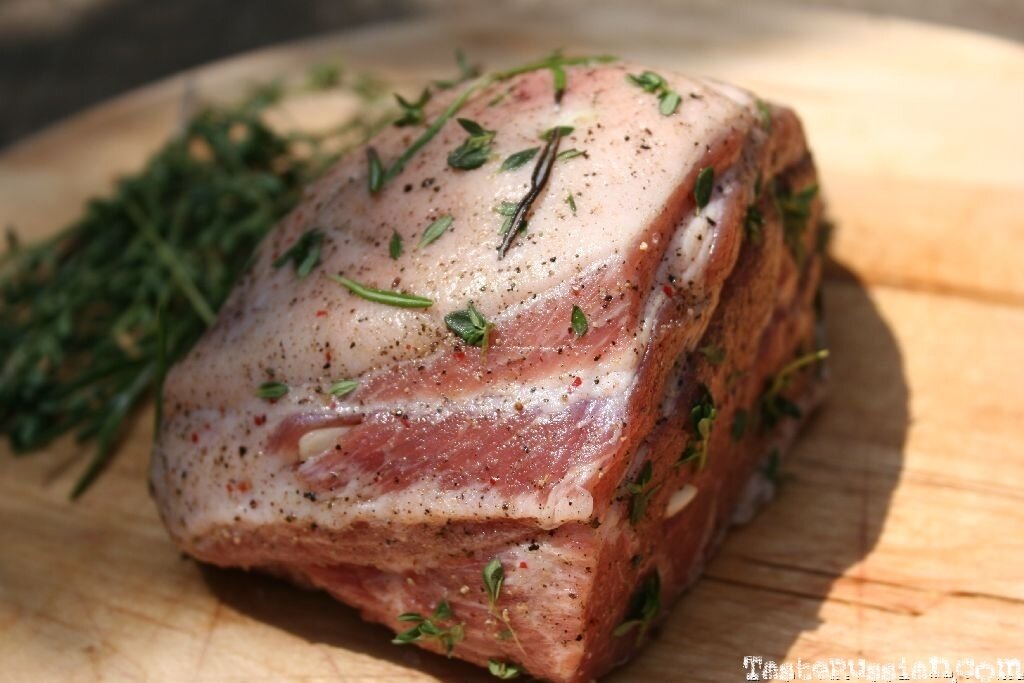 meat in herbs